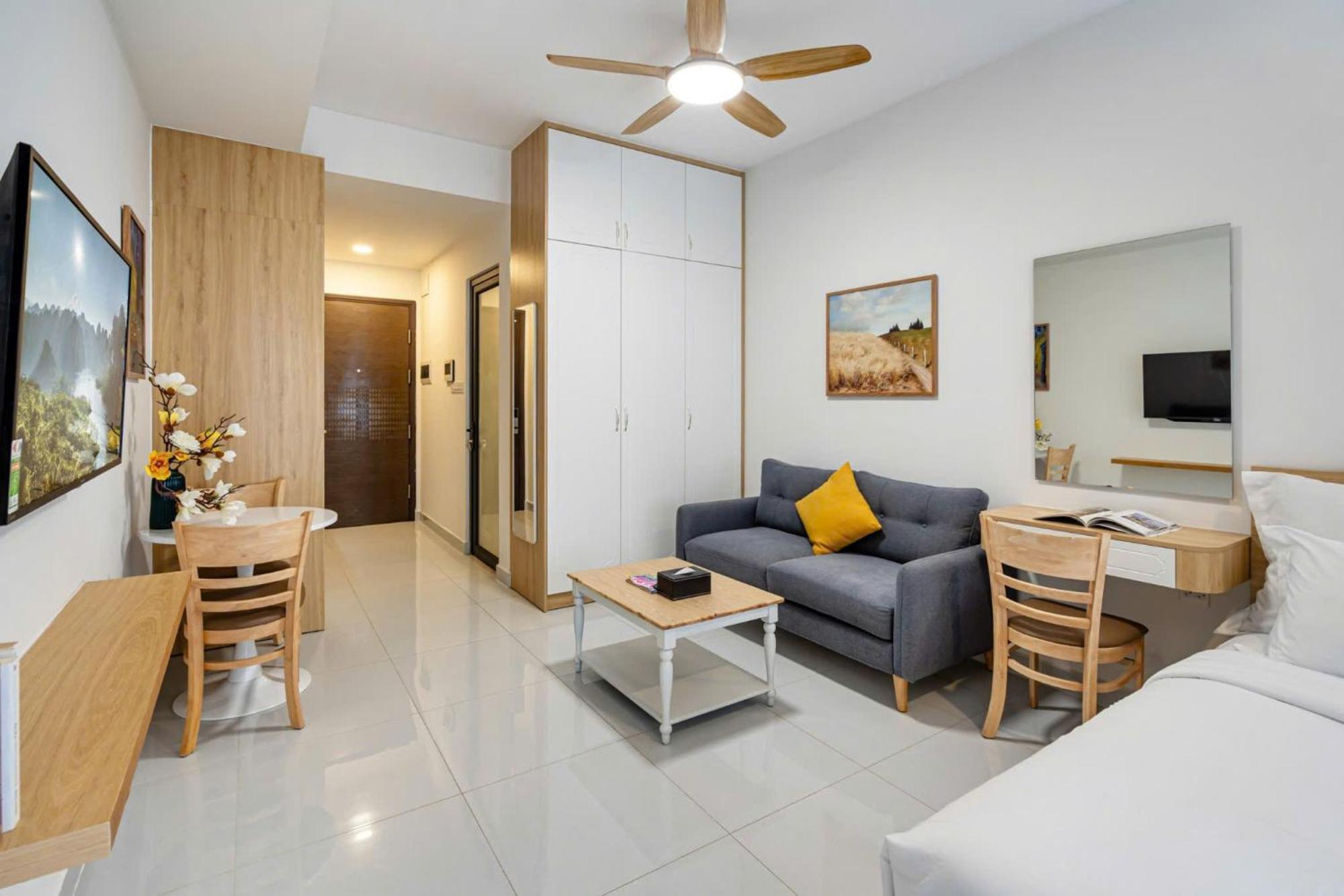 Otis Soho Saigon Balcony Apartment Ho Chi Minh City Exterior photo
